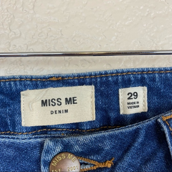 Miss Me • Button Front Basic Crop Boot Jeans - Picture 8 of 15